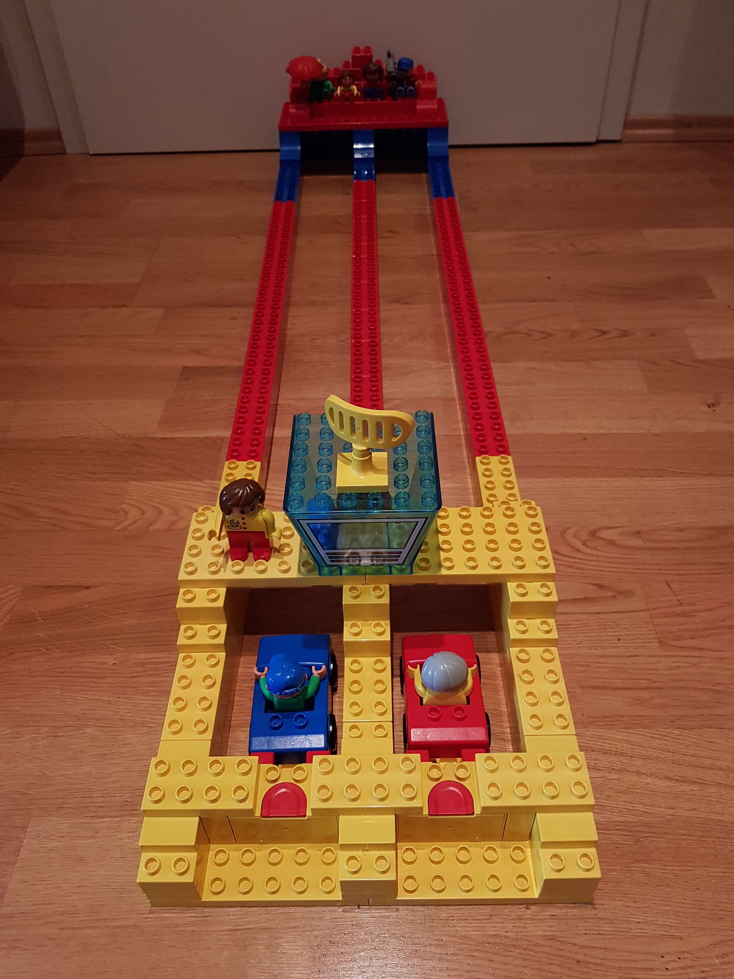 Ulempe Fjerde antik LEGO® Duplo Auto-Wettrennen selber bauen - BRICKaddict Bauideen