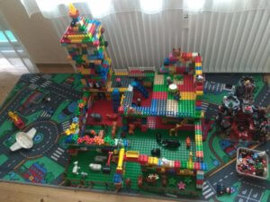 Eingereicht: Duplo Häuser mit Tieren