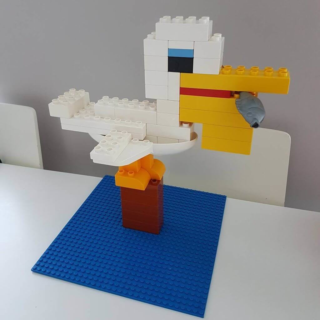 Mummy From The Block: Duplo Pelikan