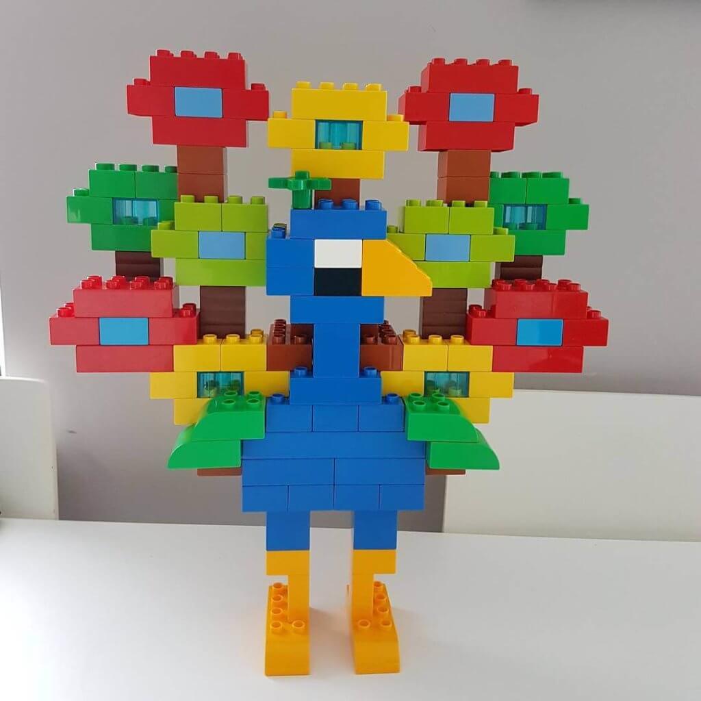 Mummy From The Block: Duplo Pfau